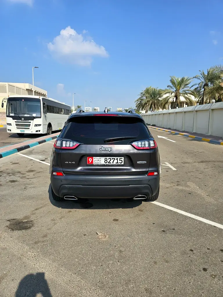 جيب شيروكي 2019