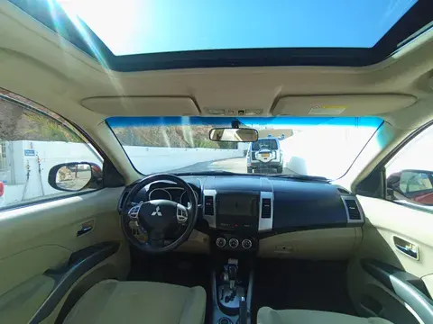ميتسوبيشي آوتلاندر 2013 227000