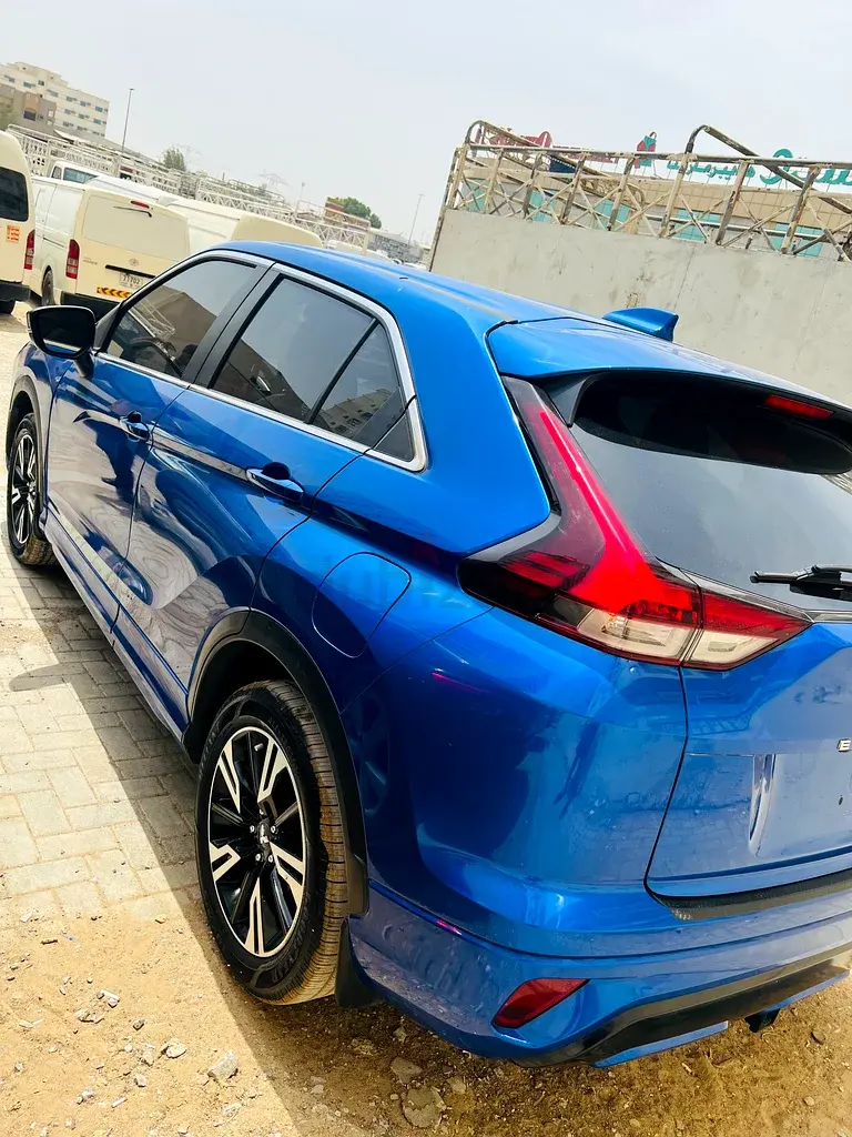 ميتسوبيشي اكليبس كروس 2023