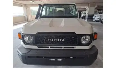تويوتا لاند كروزر 70 TOYOTA LC79 4.0L PETROL V6 DOUBLE CAB 4X4 M/T