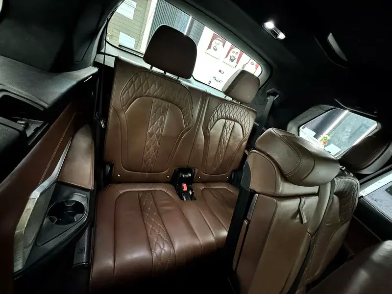 BMW X7 2021