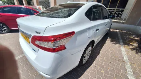 نيسان سنترا 2014 1077500