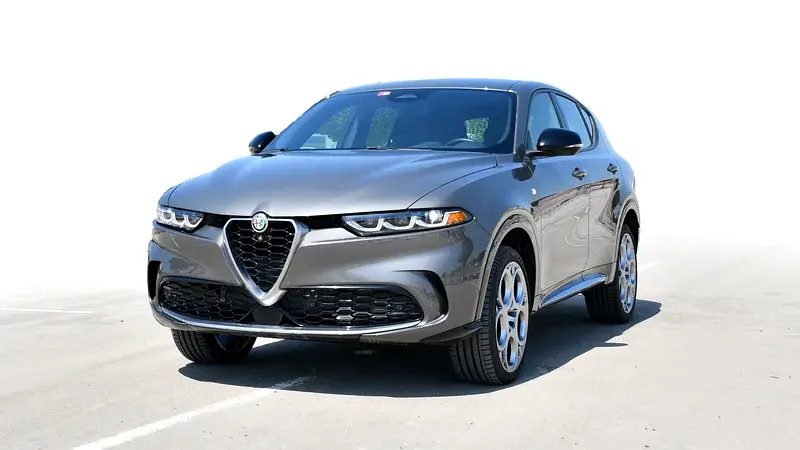 AED 2,428 / Month | Alfa Romeo | Tonale Ti | 2024 | Warranty and Service | Service History