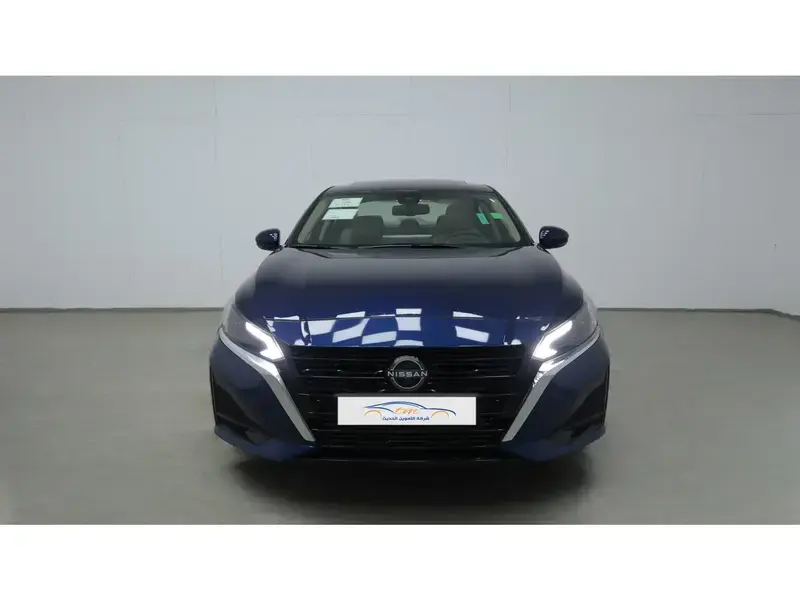 نيسان التيما نص فل SV 2025