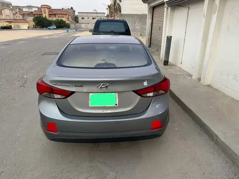 Hyundai Elantra 2015