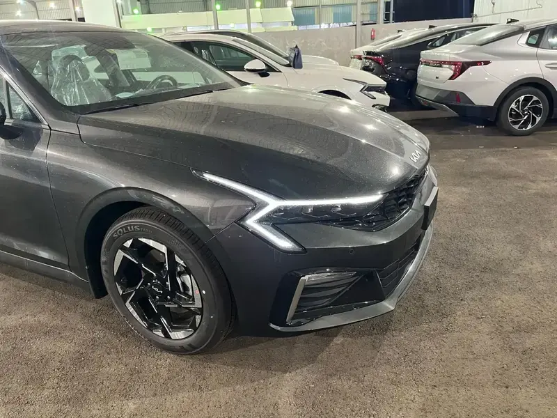 كيا K5 نص فل EX موديل 2025