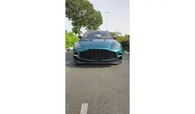 Aston Martin DBX ASTON MARTIN  DBX : 4.0-liter twin-turbo V8 engine (from AMG)