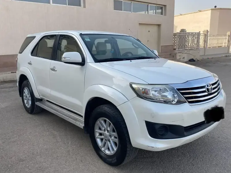 Toyota Fortuner 2015