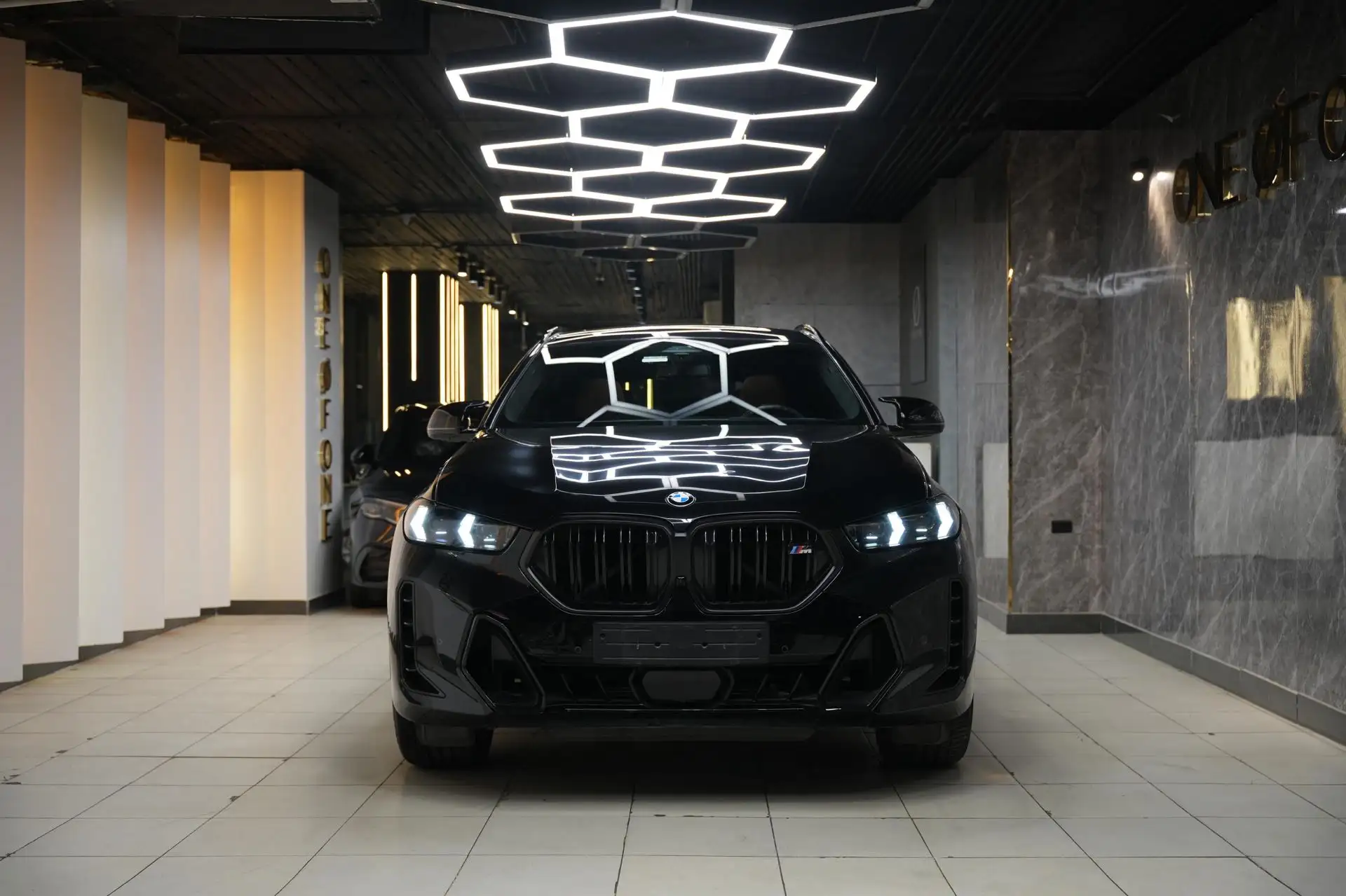 بي أم دبليو X6 2024