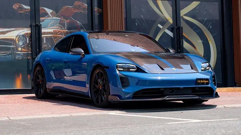 بورش تايكان 2022