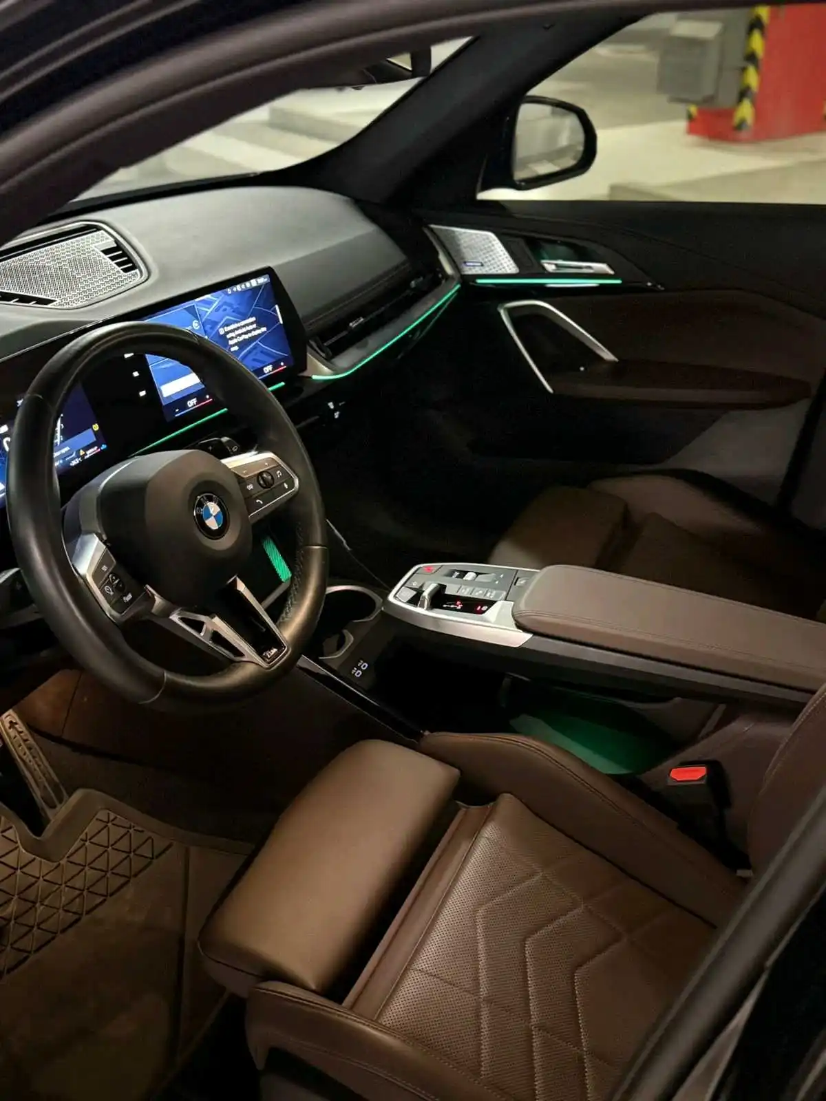 بي أم دبليو X1 2025