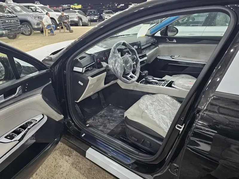 كيا K5 2025 GLS نص فل