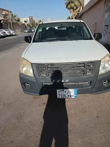 ايسوزو دي-ماكس 2009