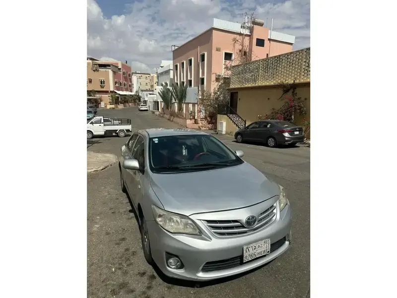 تويوتا كورولا 2011