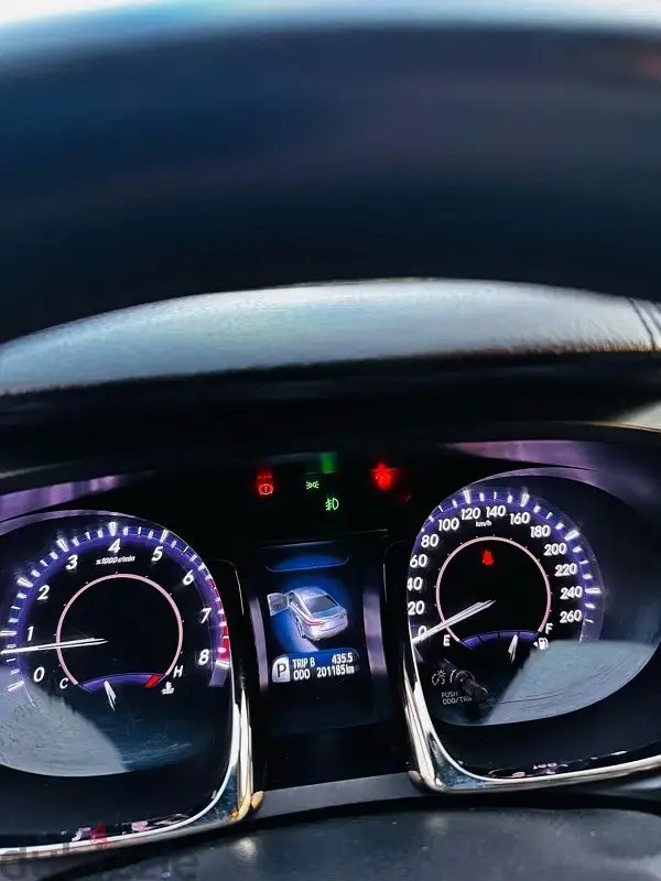 تويوتا افالون 2013