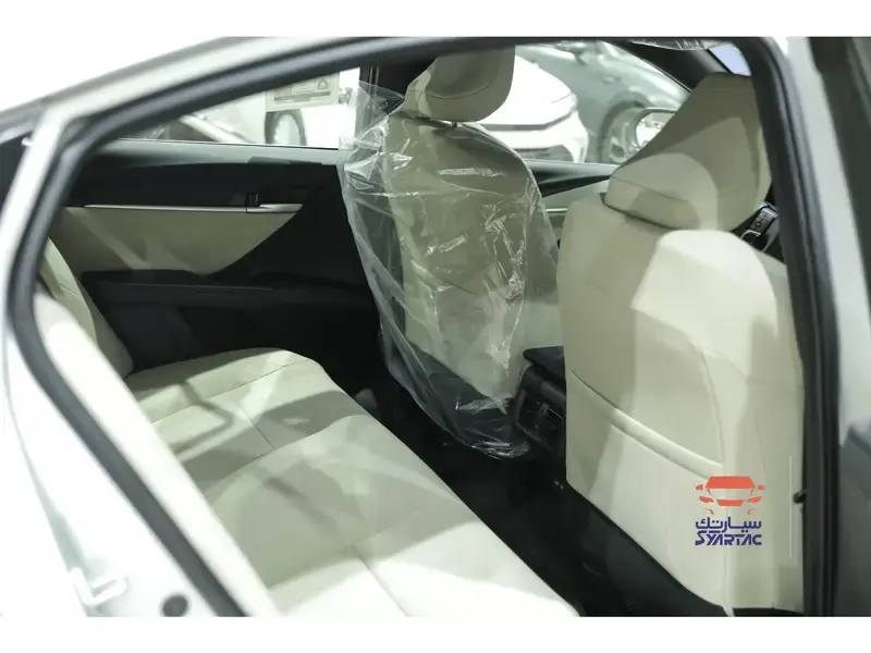 تويوتا كامري E PLUS هايبرد 2025