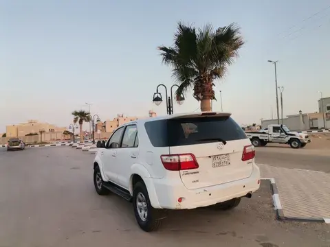 تويوتا فورتشنر 2011