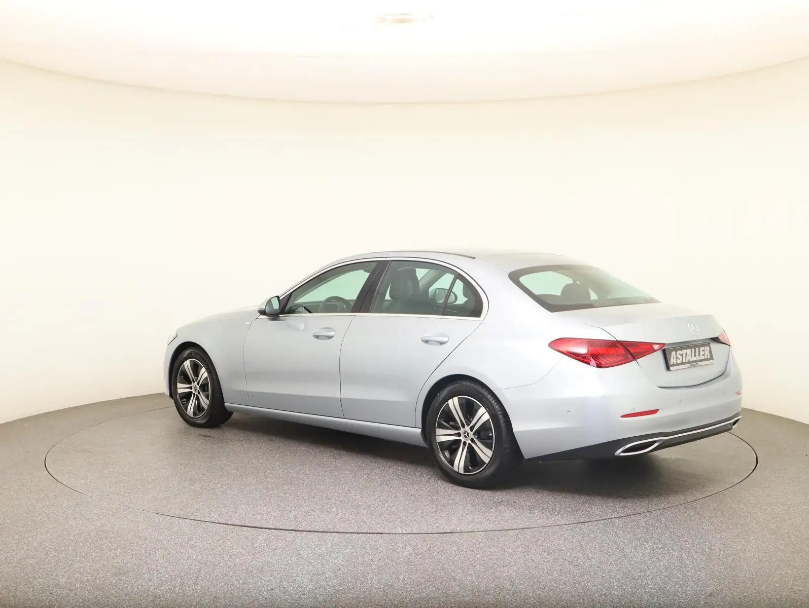 مرسيدس بنز C Class 2022