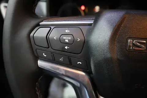 الجديد ايسوزو دي-ماكس 2023