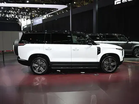 New ROX 01 1.5T VIP PHEV 2025