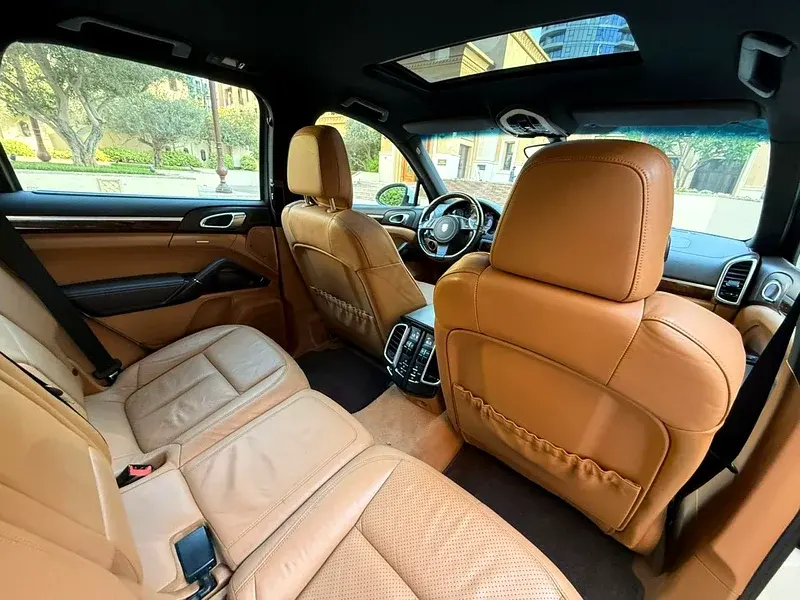 بورش كايان 2012