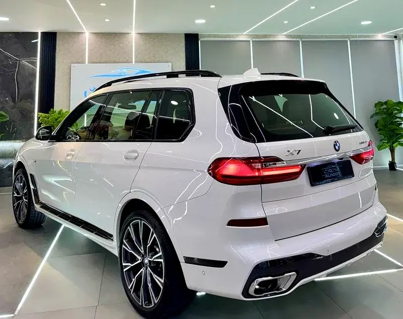 BMW X7 2021