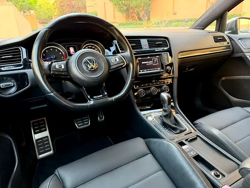 فولكس واجن جولف 2016