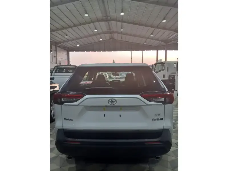 Toyota RAV4 2024