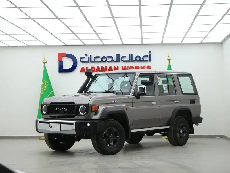 تويوتا لاندكروزر صالون 2024 نص فل