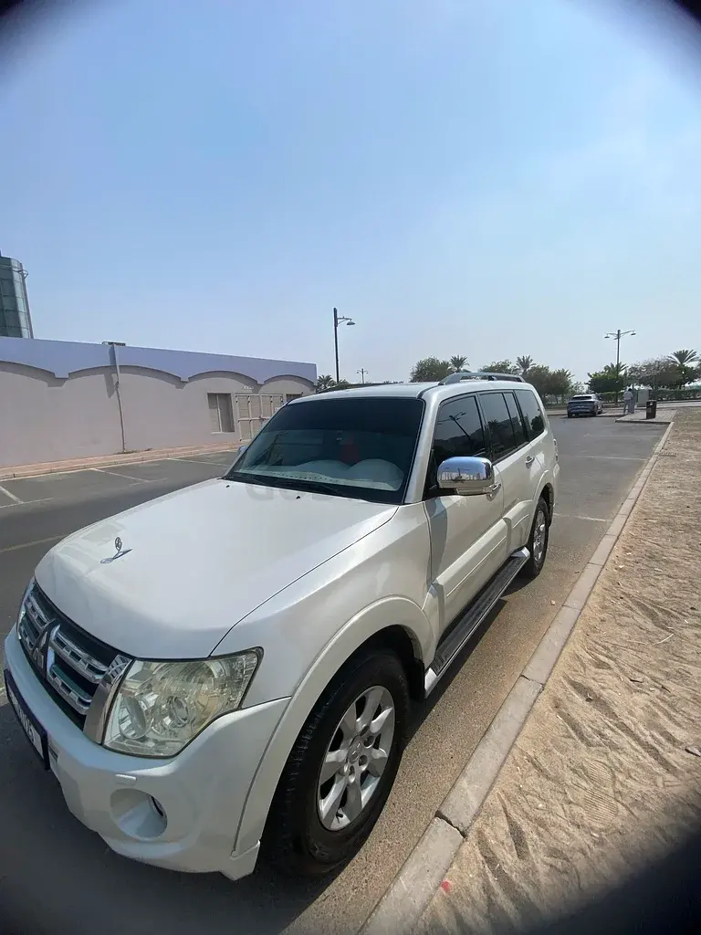 Mitsubishi Pajero 2014