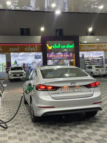 هيونداي إلنترا 2018