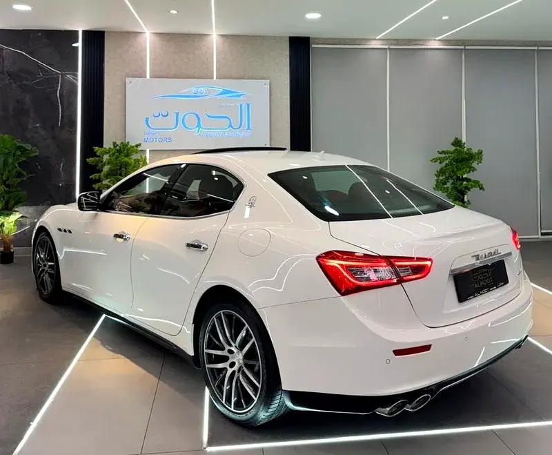 مازيراتي جيبلي 2016