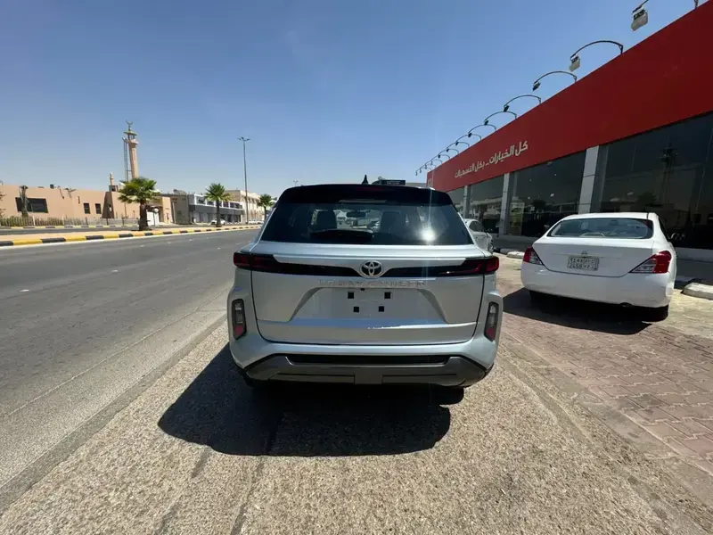 Toyota Urban Cruiser 2025