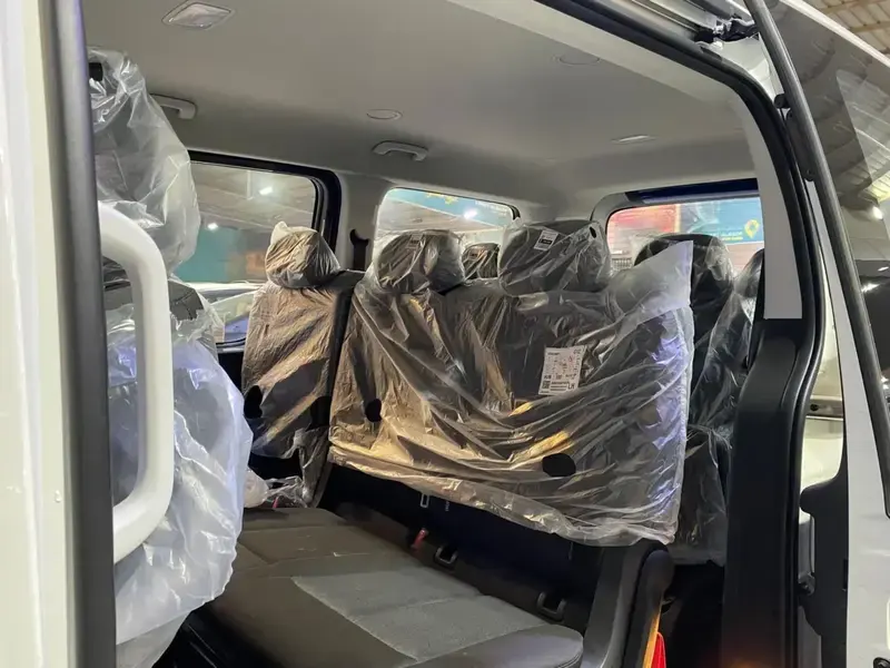 هيونداي ستاريا 2025 ديزل 9 راكب