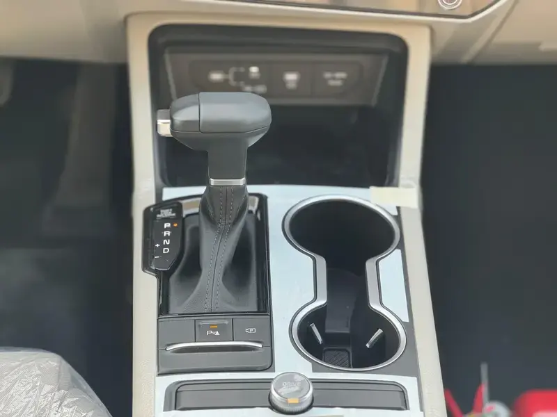 كيا K5 2025 ستاندر بالنقد والتقسيط