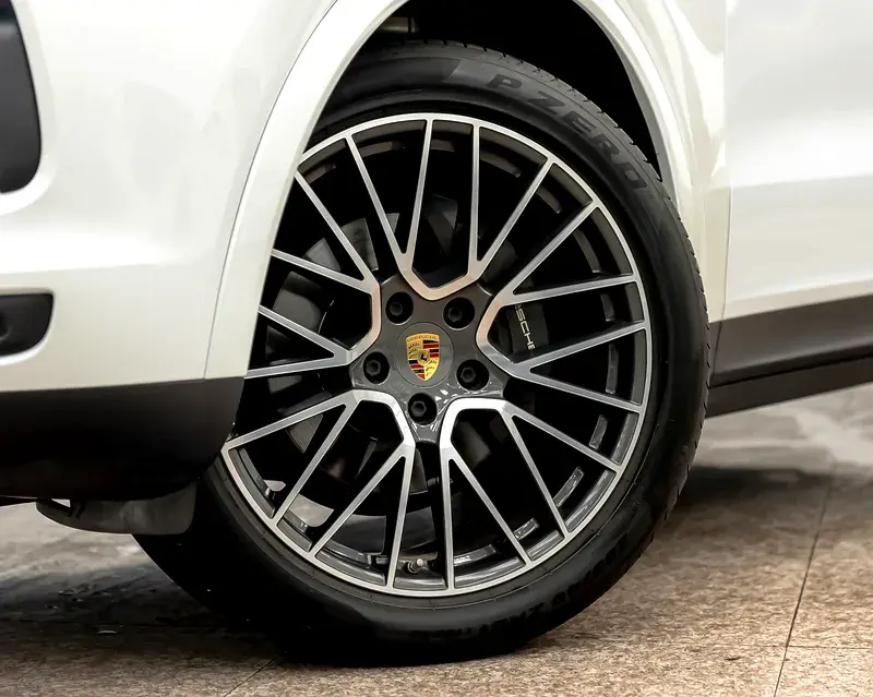 بورش كايان 2023