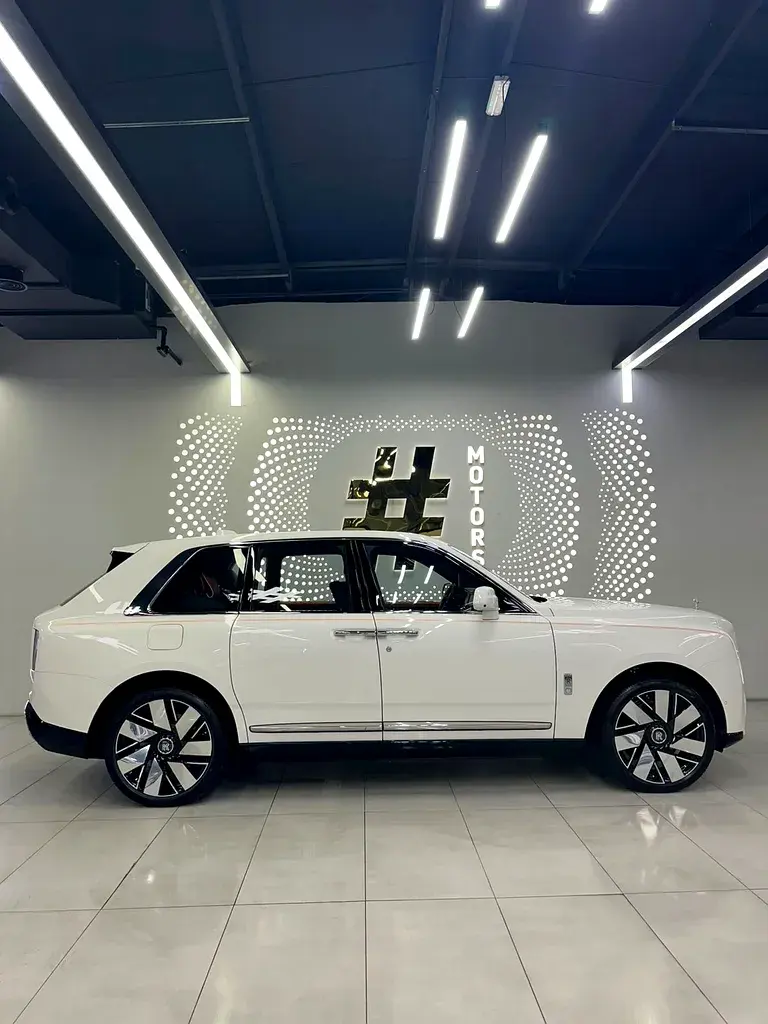 رولز رويس كولينان 2025