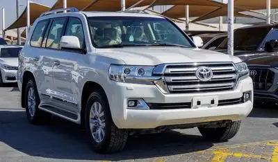 تويوتا لاند كروزر GXR V8