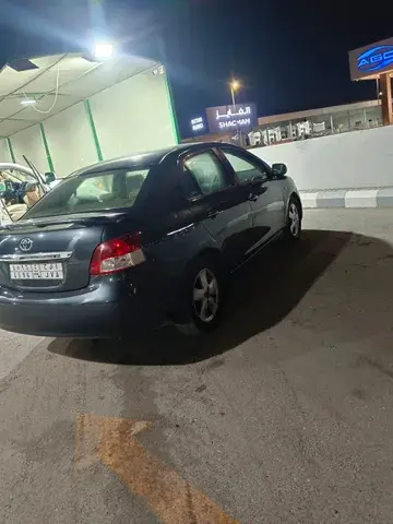 تويوتا يارس 2010