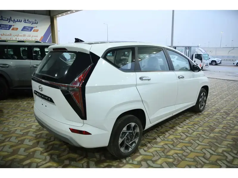 هيونداي ستارجيزر سمارت 2025