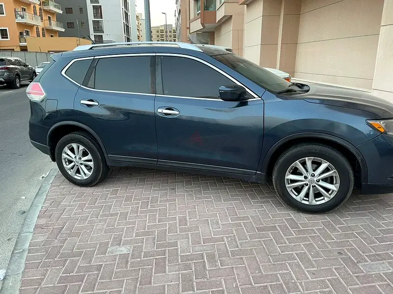 نيسان روج 2016