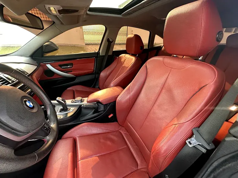 BMW 428i Sport 2015 in excellent condition, used by a lady.