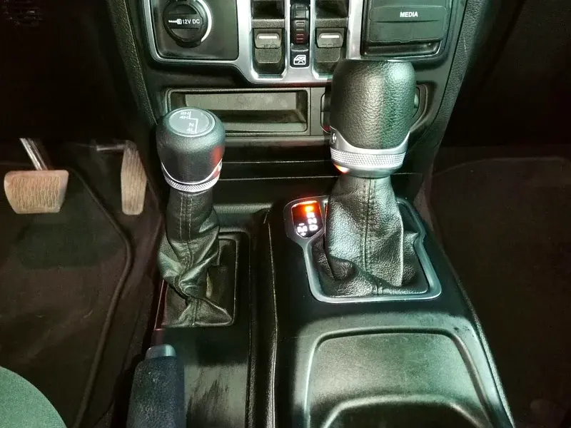 جيب رانجلر 2021