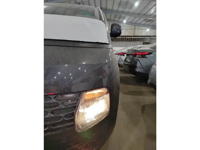 هيونداي ستاريا 2025