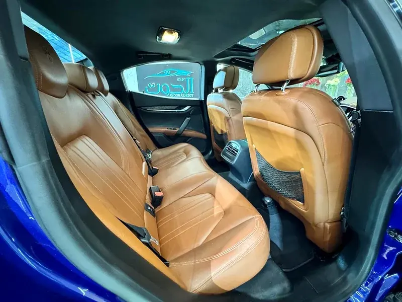 مازيراتي جيبلي 2015