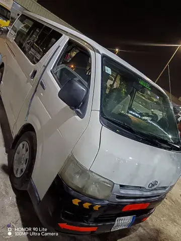 تويوتا هيلوكس 2010