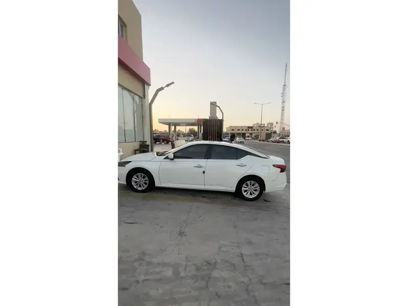 Nissan Altima 2022