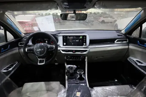 New Kia K5 2023
