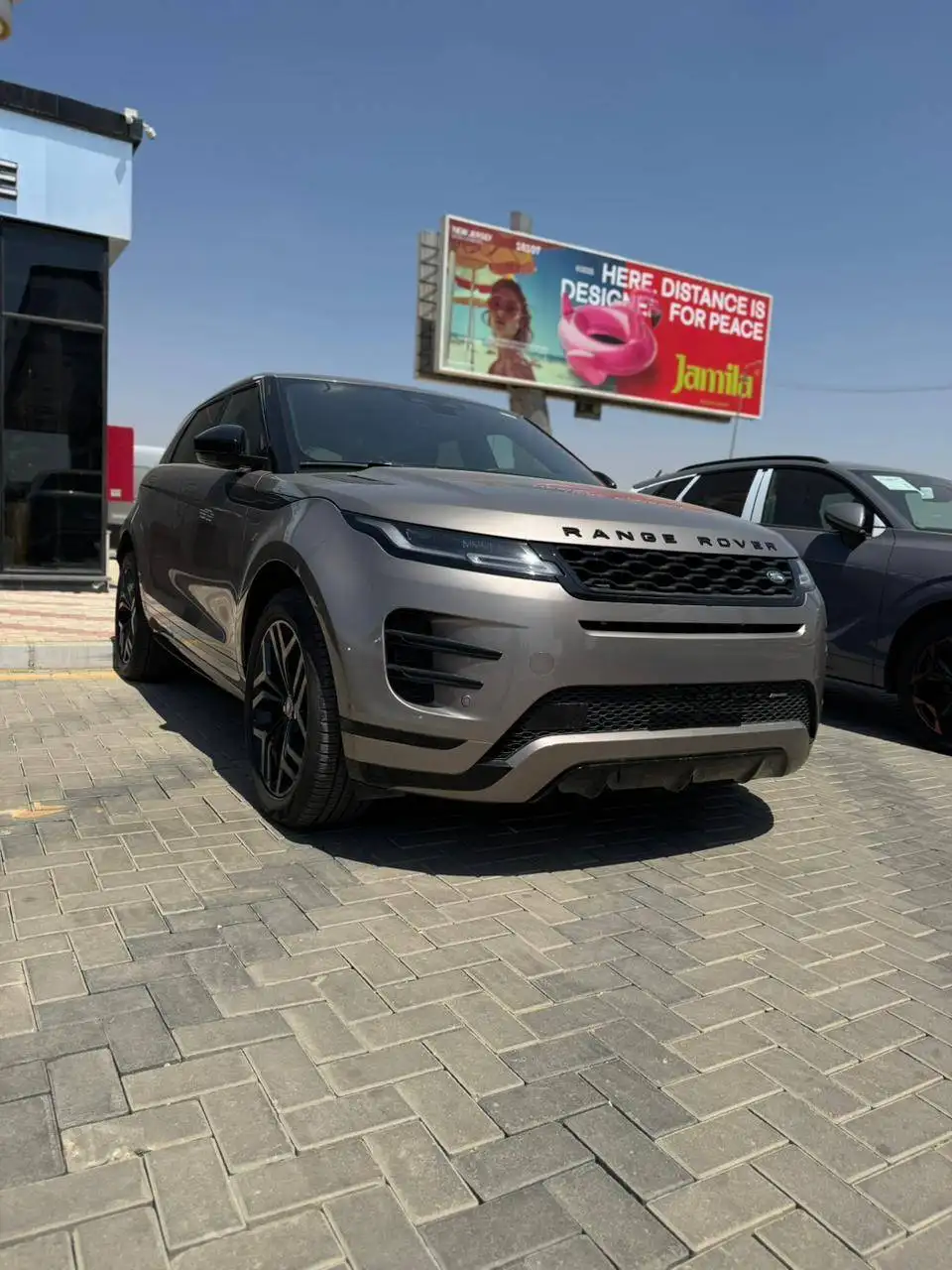 لاند روفر رانج روفر إيفوك 2023