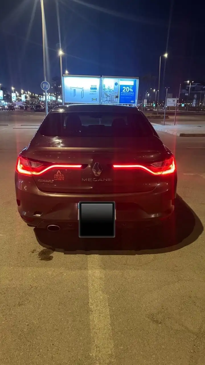 رينو ميجان 2021